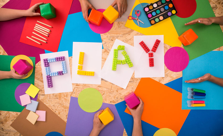 How to Facilitate Imaginative Play at Home and at School